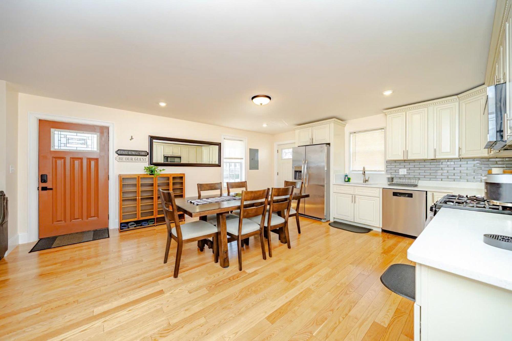 37 - 3Br Quincy - Cozy Townhouse Near Blue Hills Apartment Luaran gambar