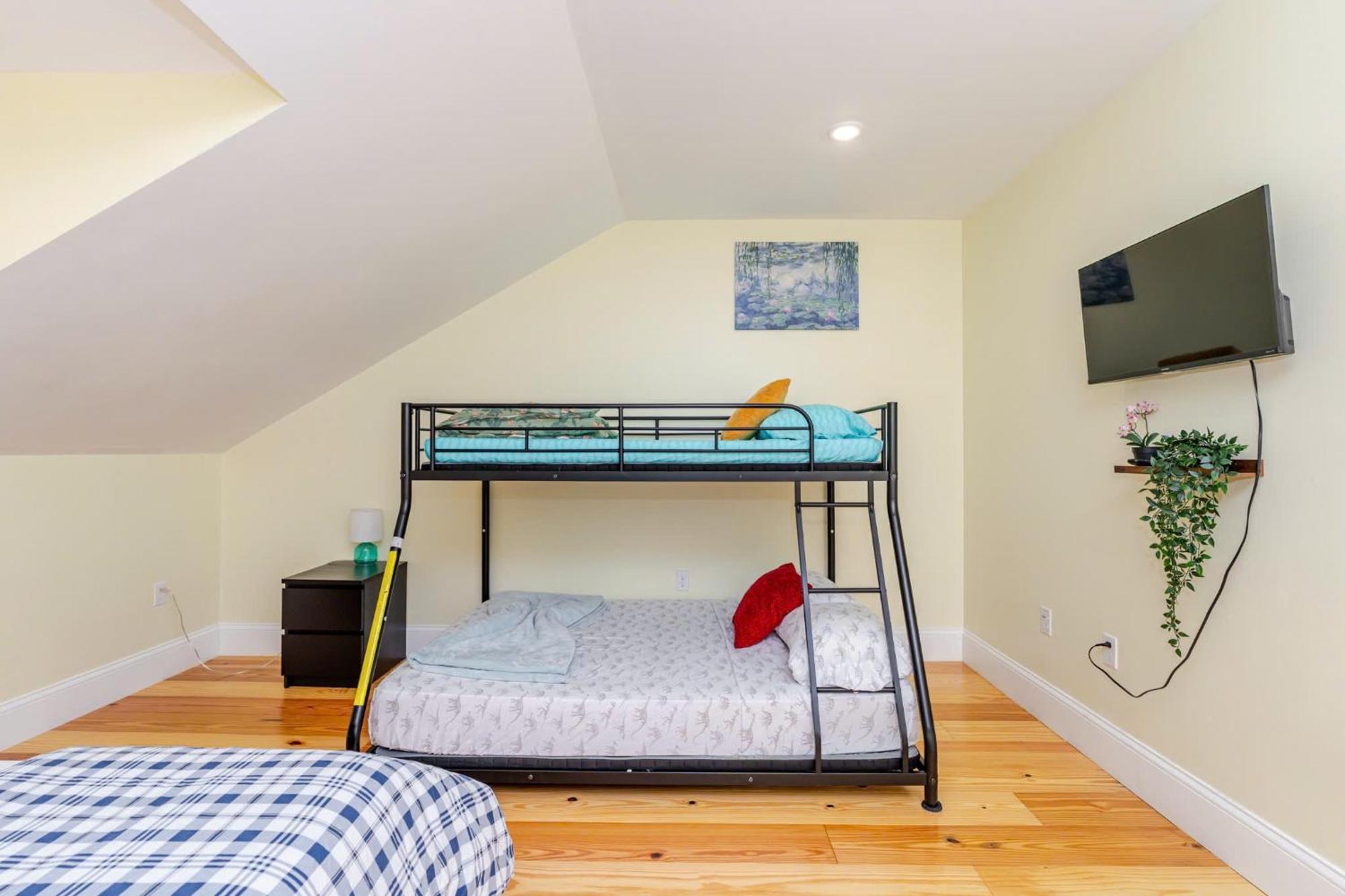 37 - 3Br Quincy - Cozy Townhouse Near Blue Hills Apartment Luaran gambar