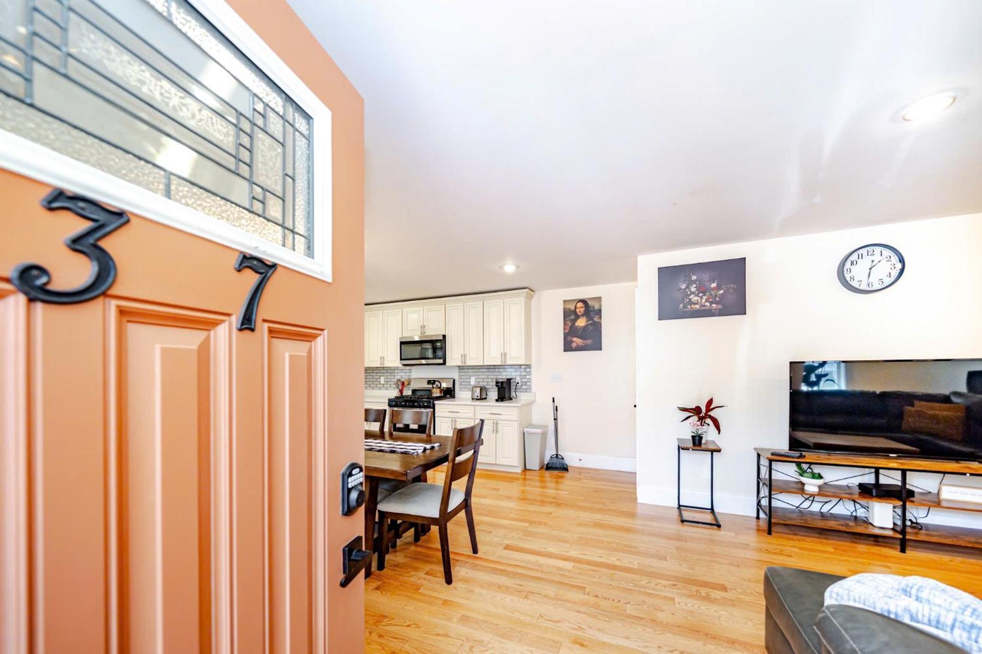 37 - 3Br Quincy - Cozy Townhouse Near Blue Hills Apartment Luaran gambar